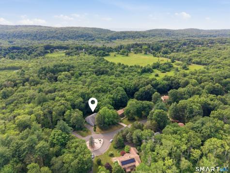 23 Walts Hill Bloomfield CT 06002