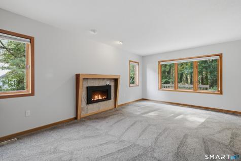 23 Walts Hill Bloomfield CT 06002