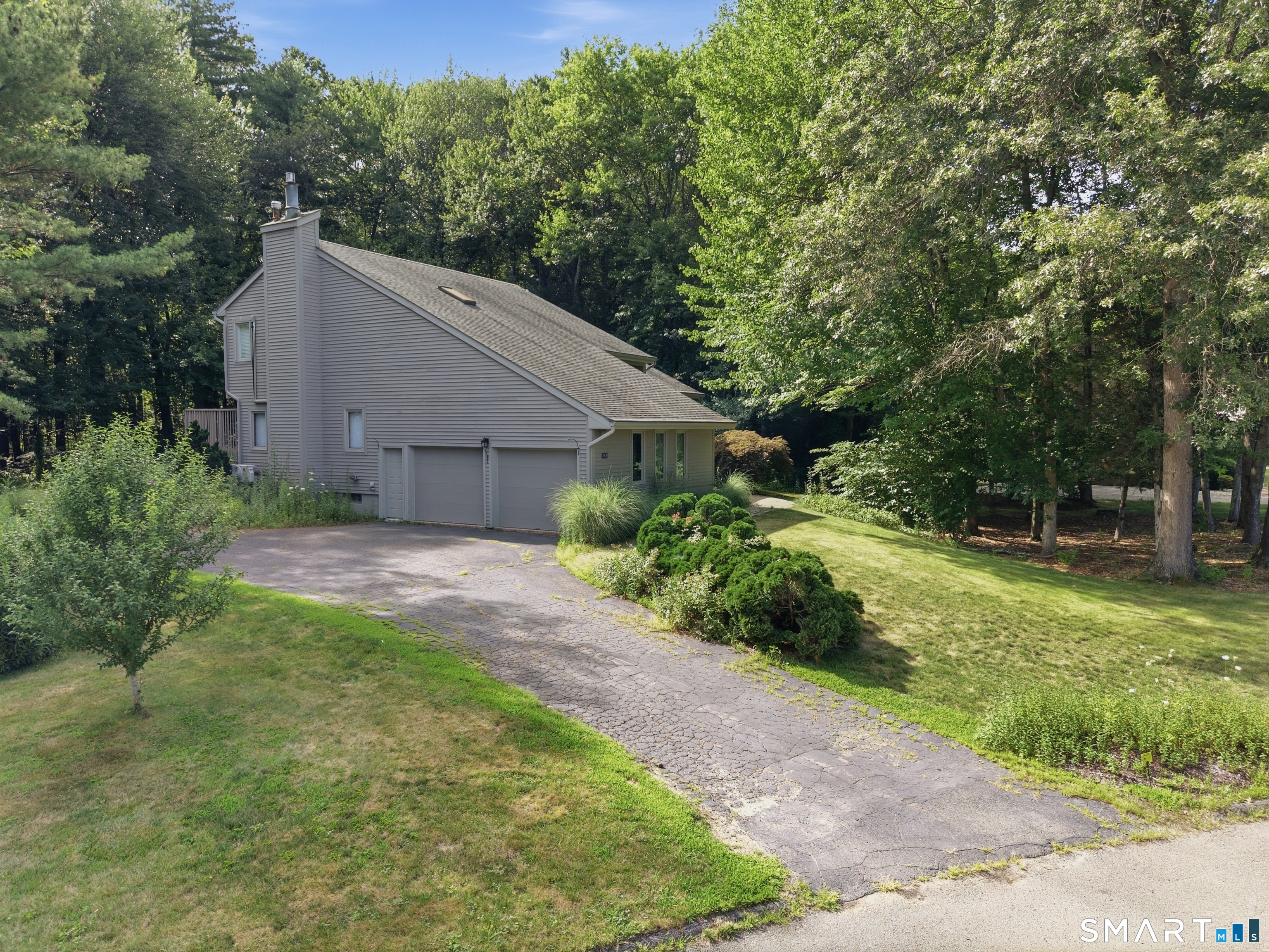 23 Walts Hill Bloomfield CT 06002