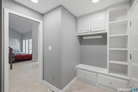 23 Walts Hill Bloomfield CT 06002