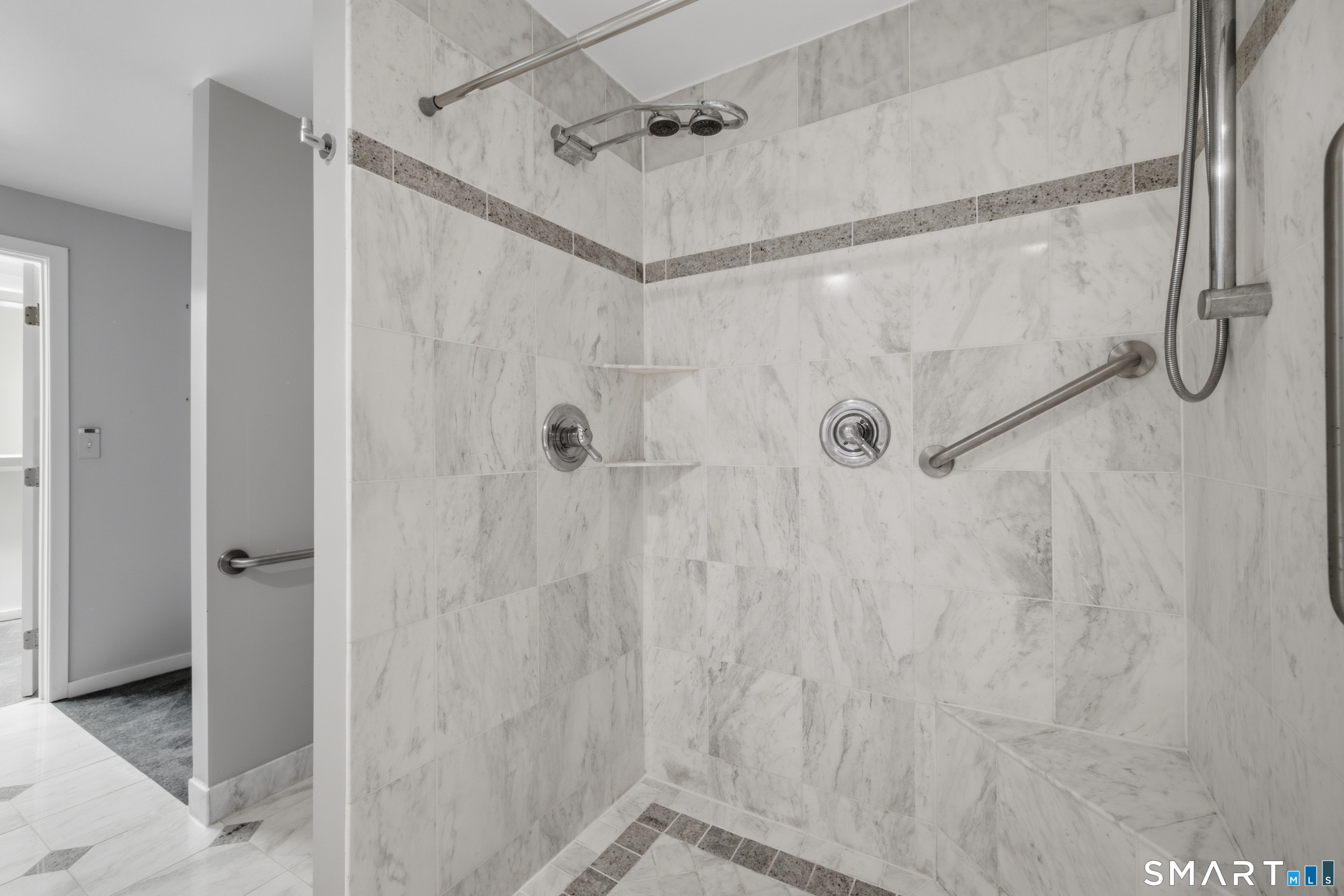 23 Walts Hill Bloomfield CT 06002