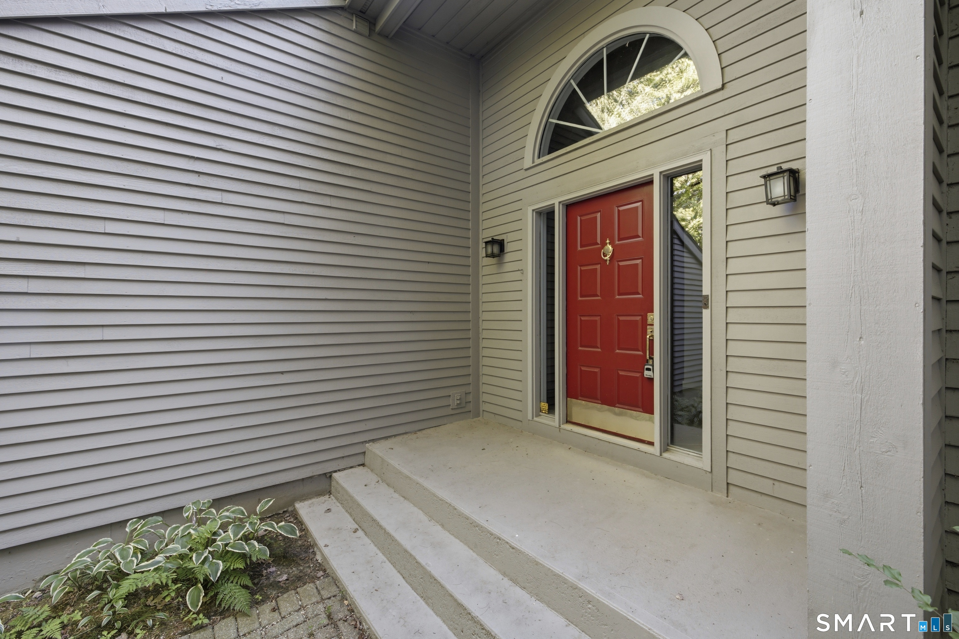 23 Walts Hill Bloomfield CT 06002