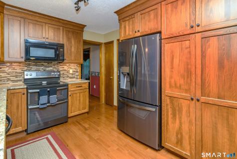 165 Pruett Place Montville CT 06370
