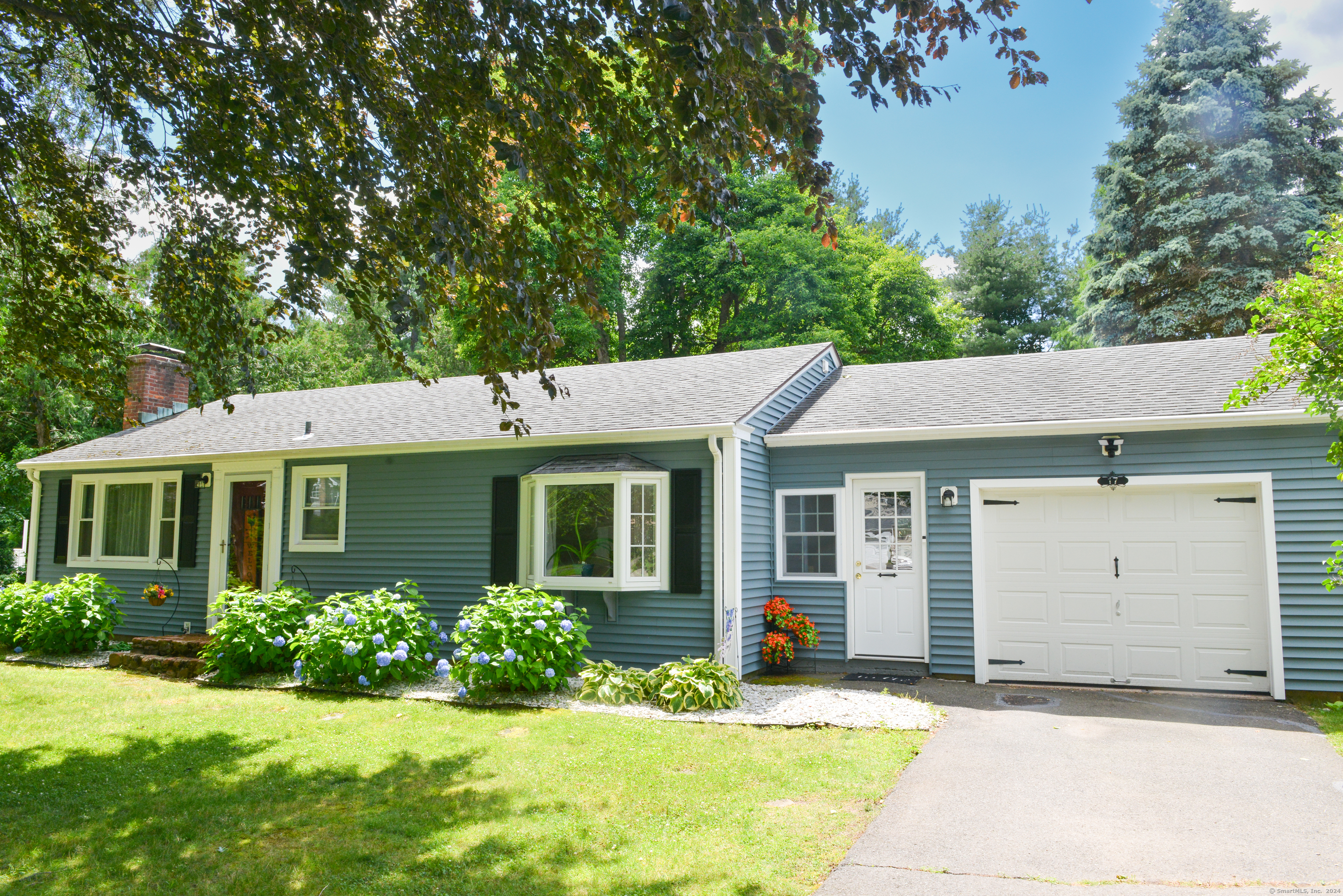 17 Fairlawn Street Farmington CT 06032