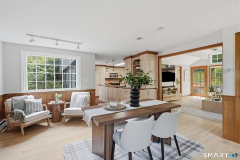 165 Woodpond Road West Hartford CT 06107