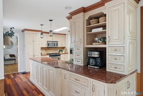 165 Woodpond Road West Hartford CT 06107