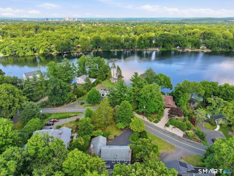 165 Woodpond Road West Hartford CT 06107