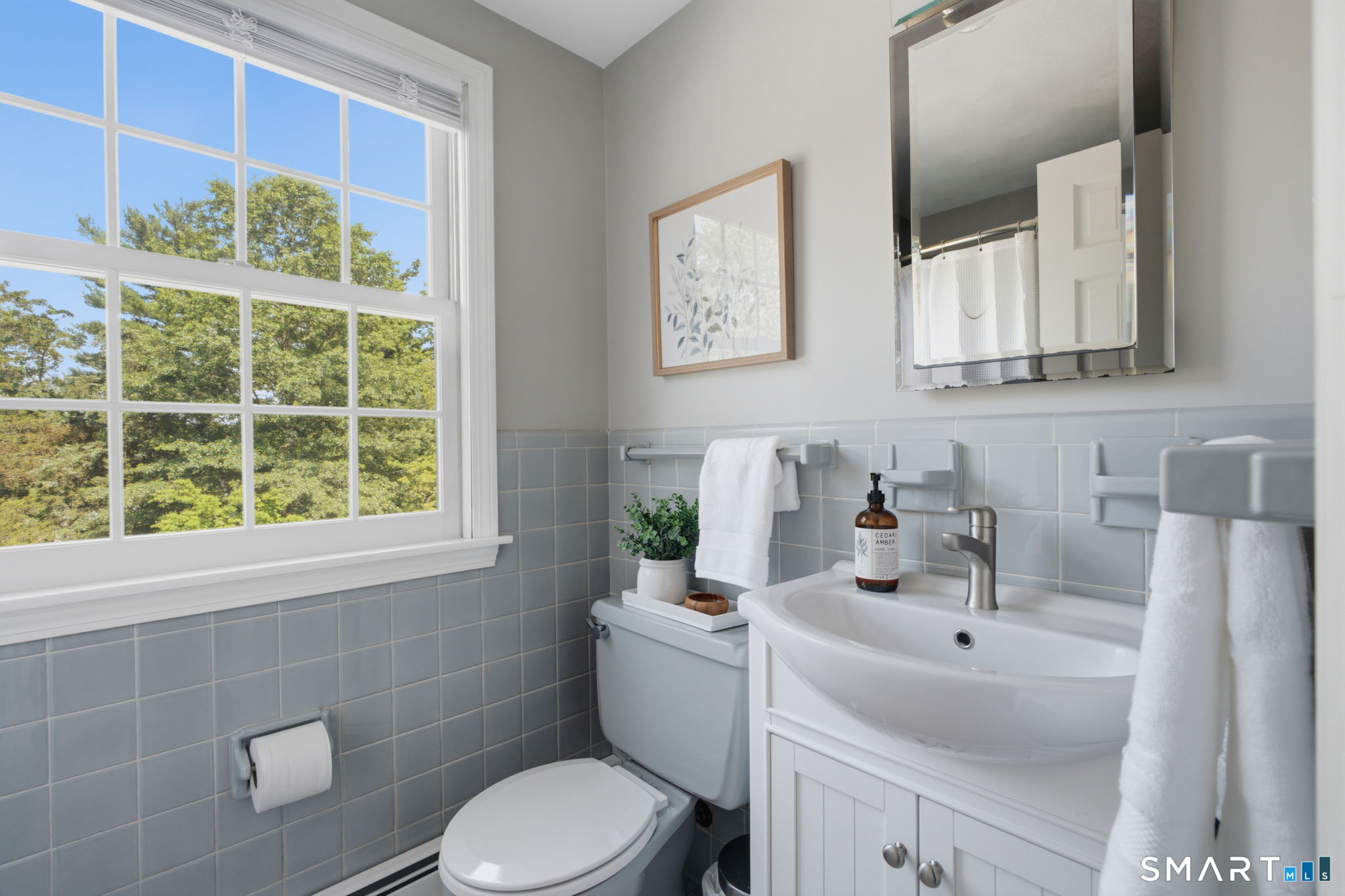 165 Woodpond Road West Hartford CT 06107