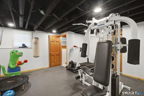 165 Woodpond Road West Hartford CT 06107
