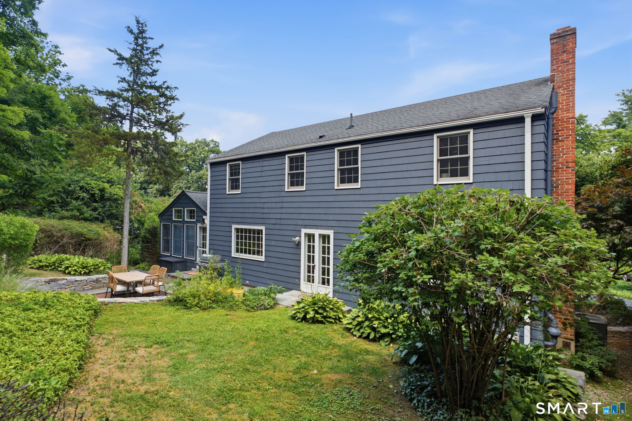165 Woodpond Road West Hartford CT 06107