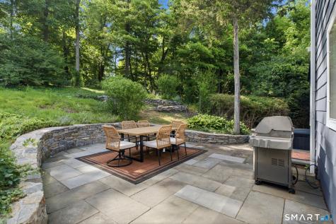 165 Woodpond Road West Hartford CT 06107