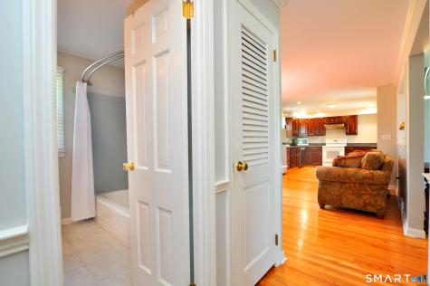 36 Pilgrim Drive Windsor CT 06095
