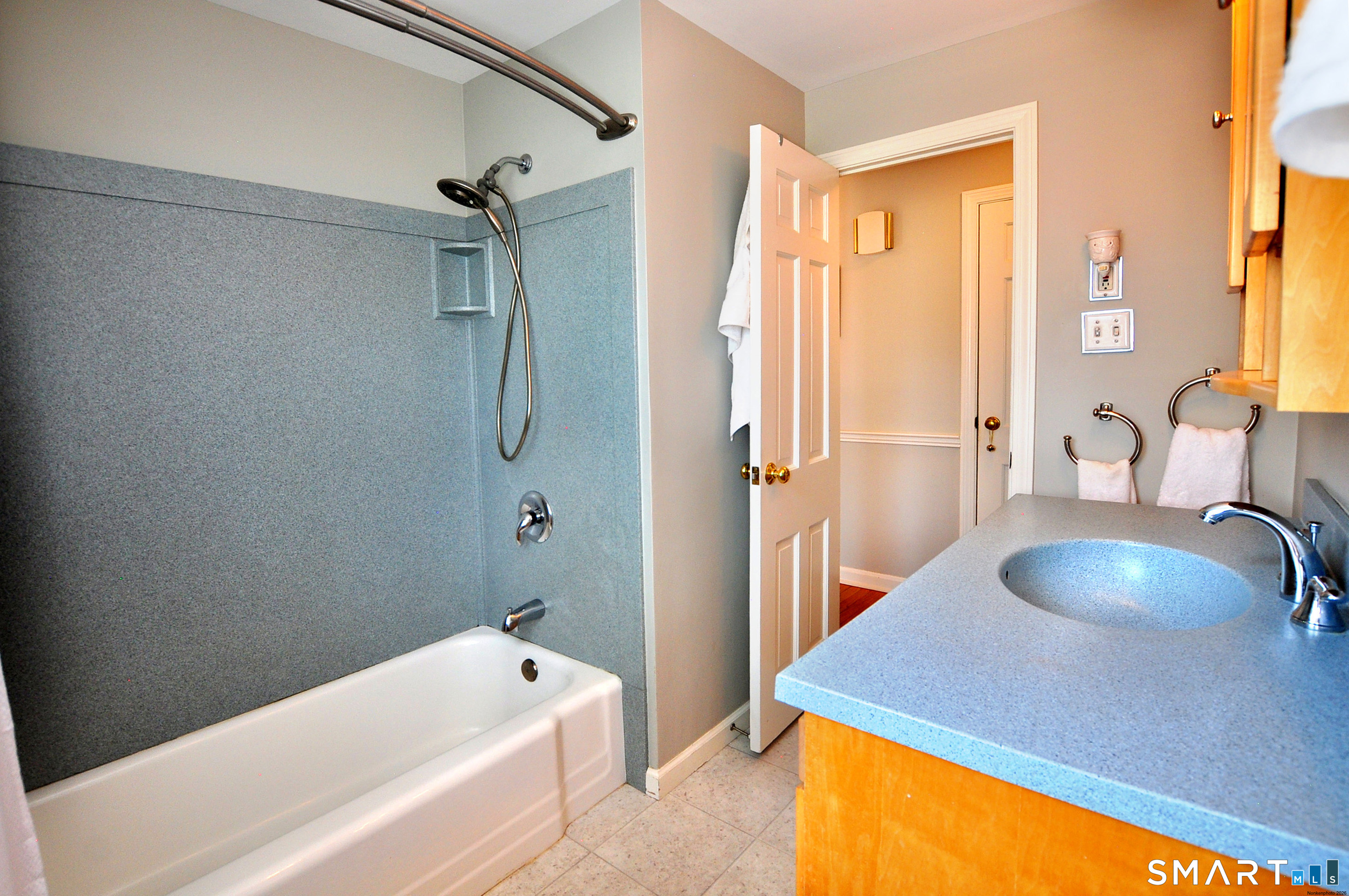 36 Pilgrim Drive Windsor CT 06095