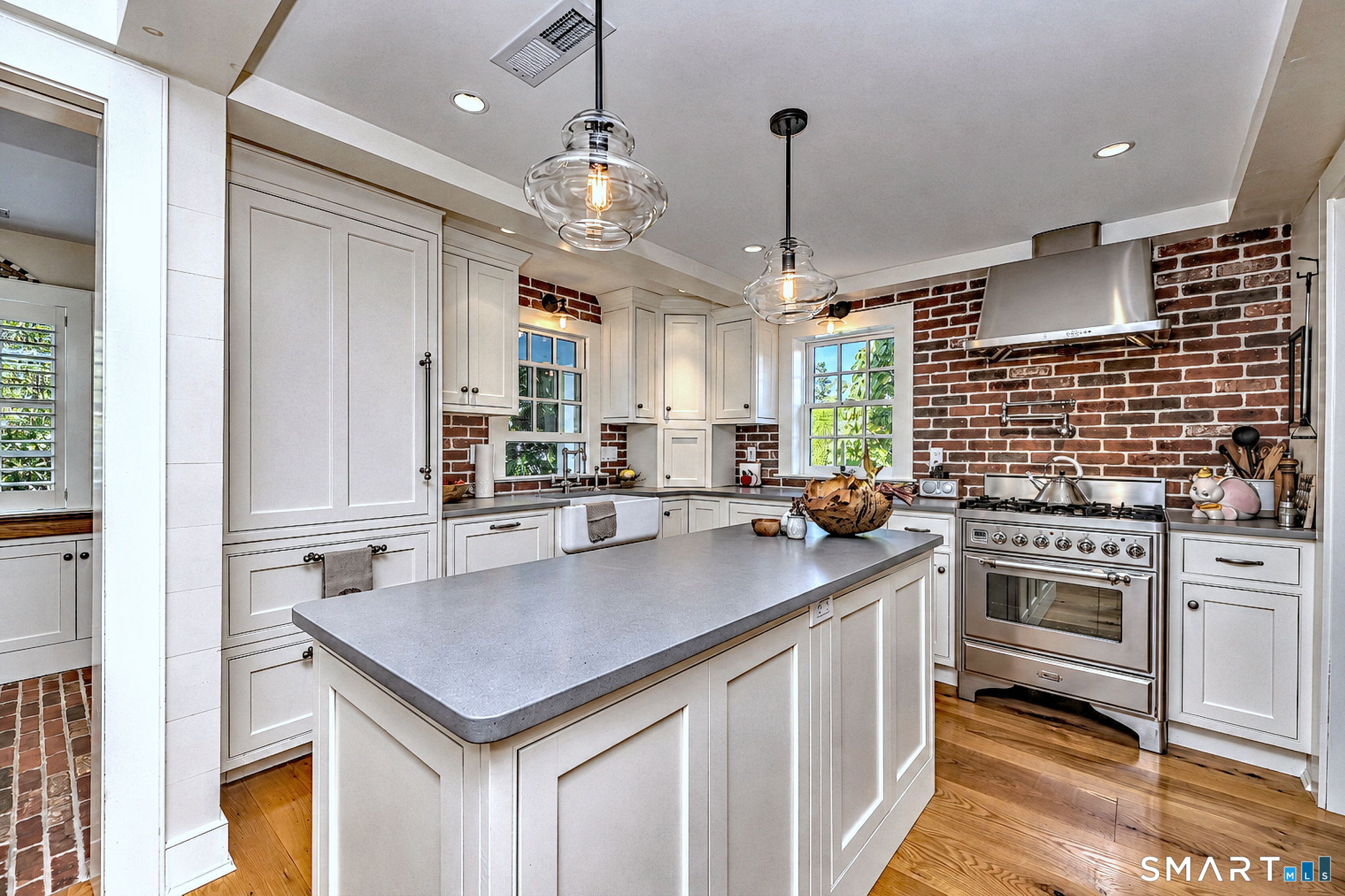 448 Pequot Avenue Fairfield CT 06890