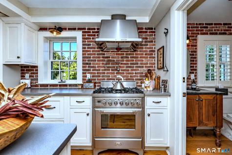 448 Pequot Avenue Fairfield CT 06890