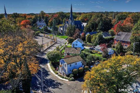 448 Pequot Avenue Fairfield CT 06890