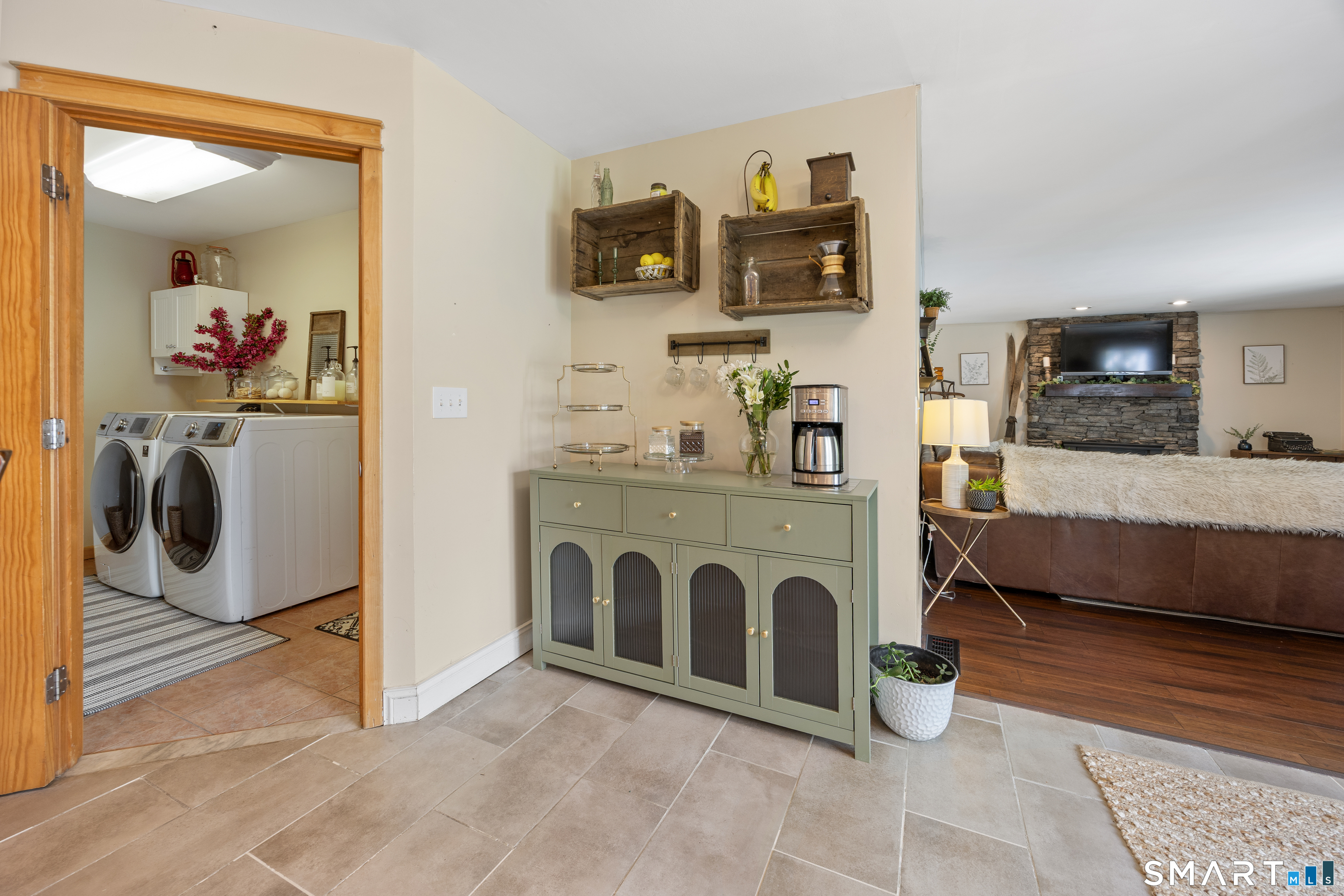 96 Farmingberry Drive Southington CT 06489