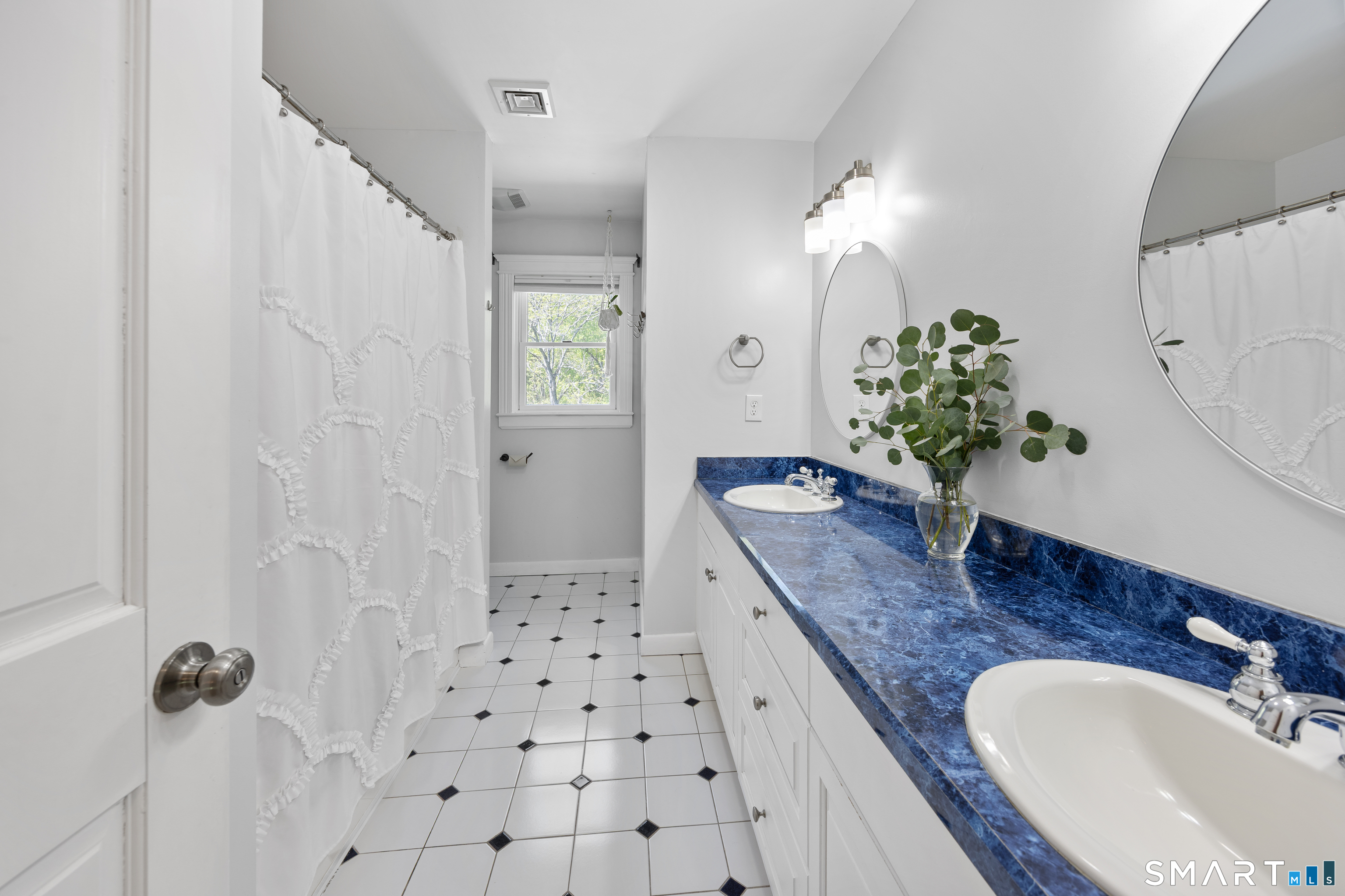 96 Farmingberry Drive Southington CT 06489