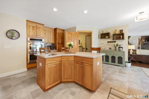 96 Farmingberry Drive Southington CT 06489