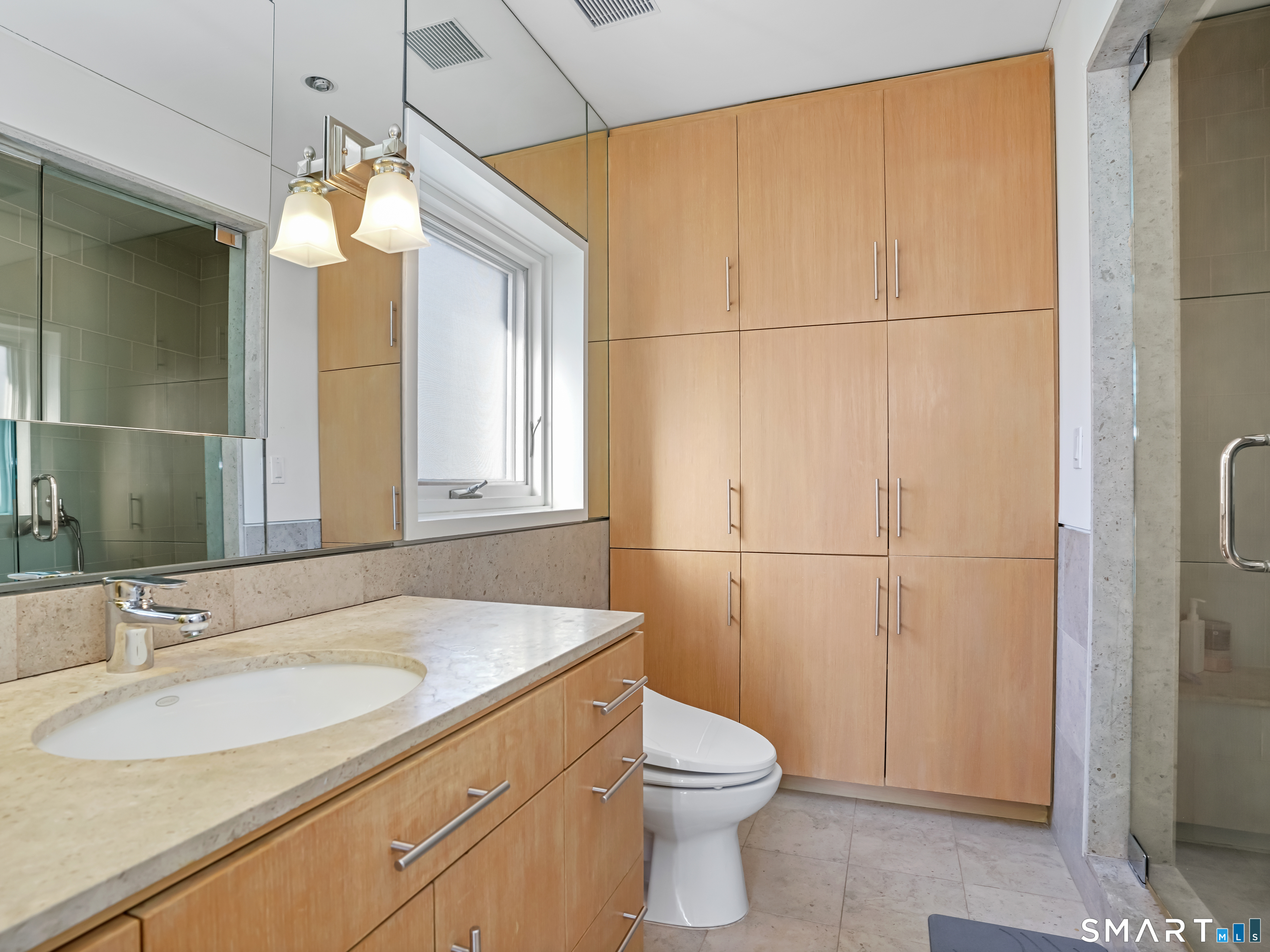 274 Pine Creek Avenue Fairfield CT 06824