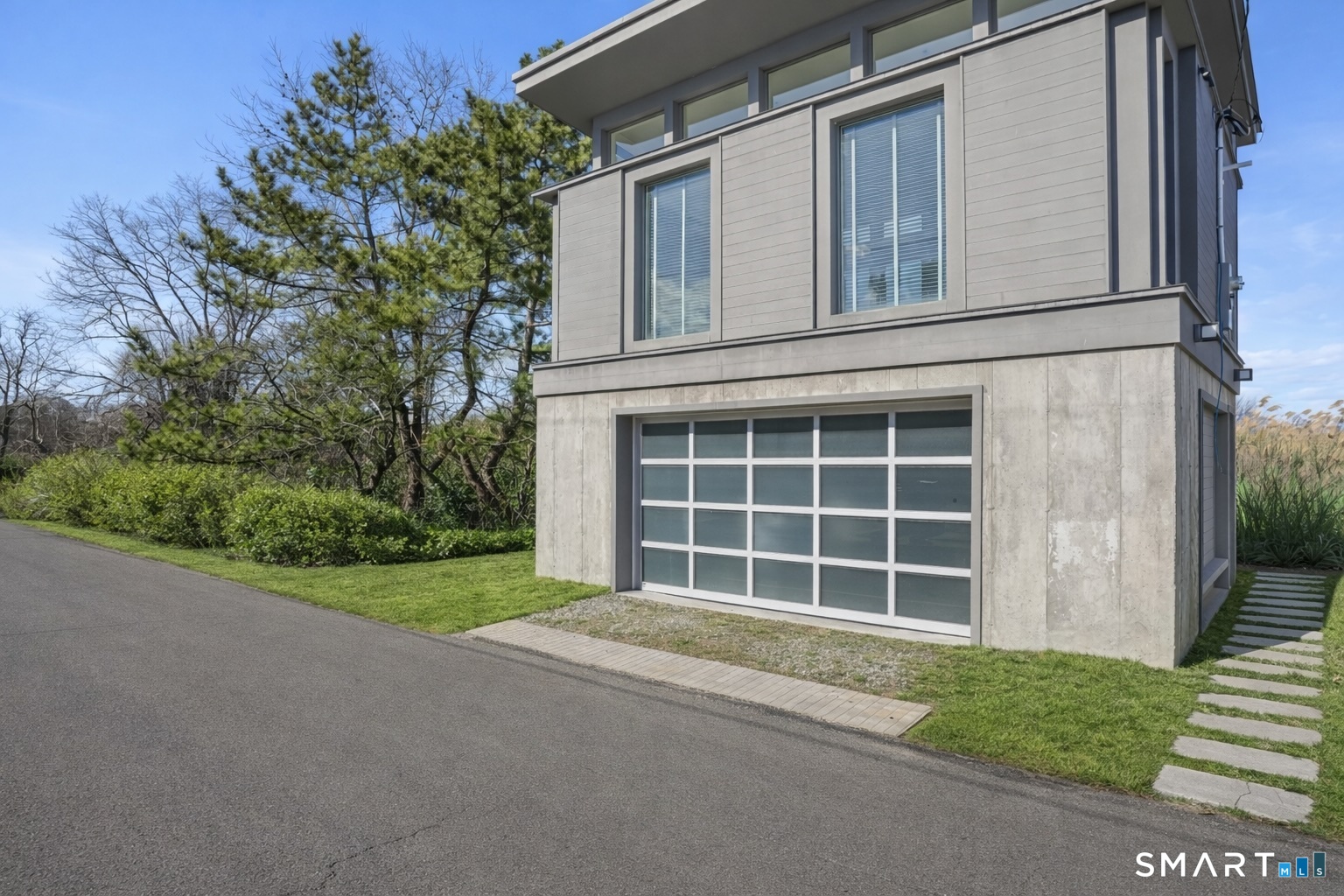 274 Pine Creek Avenue Fairfield CT 06824