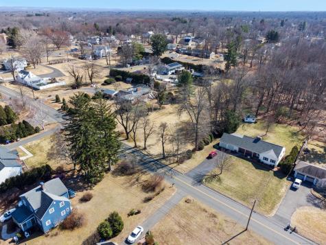 1.5 Bridge Lane Enfield CT 06082