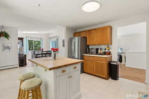 72 Old Meadow Plain Road Simsbury CT 06089