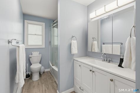 72 Old Meadow Plain Road Simsbury CT 06089