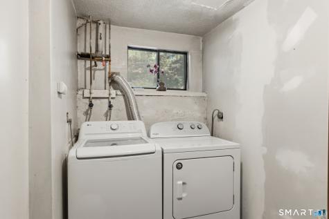 72 Old Meadow Plain Road Simsbury CT 06089