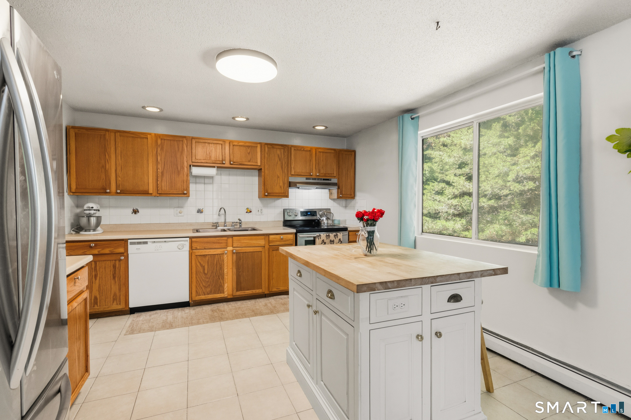 72 Old Meadow Plain Road Simsbury CT 06089