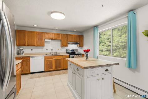 72 Old Meadow Plain Road Simsbury CT 06089
