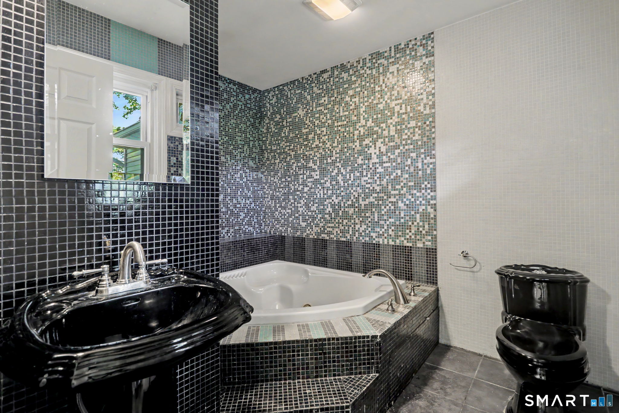 27 Karen Drive Norwalk CT 06851