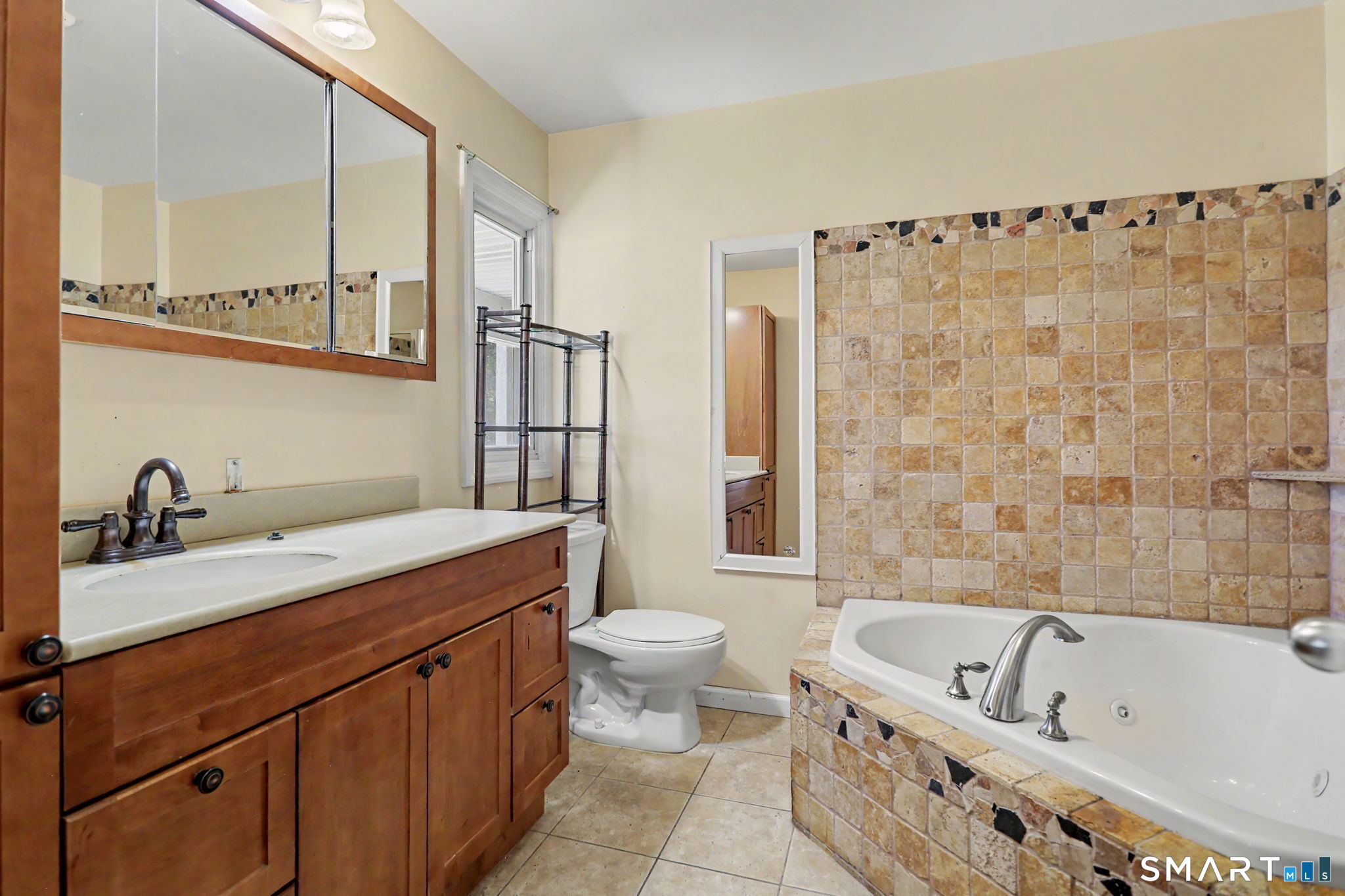 27 Karen Drive Norwalk CT 06851