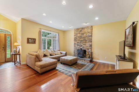 3 Jason Heights Thompson CT 06277