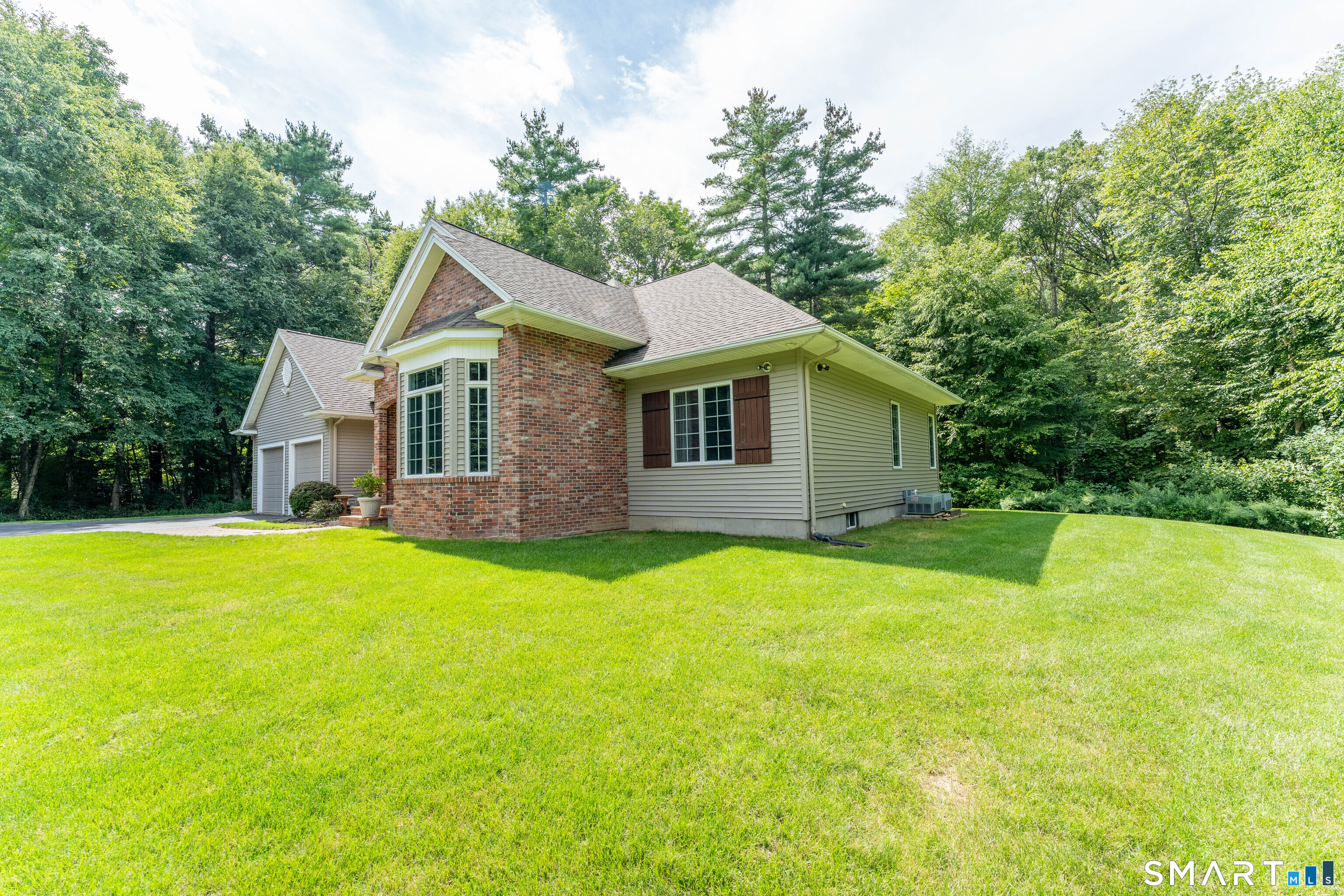 3 Jason Heights Thompson CT 06277