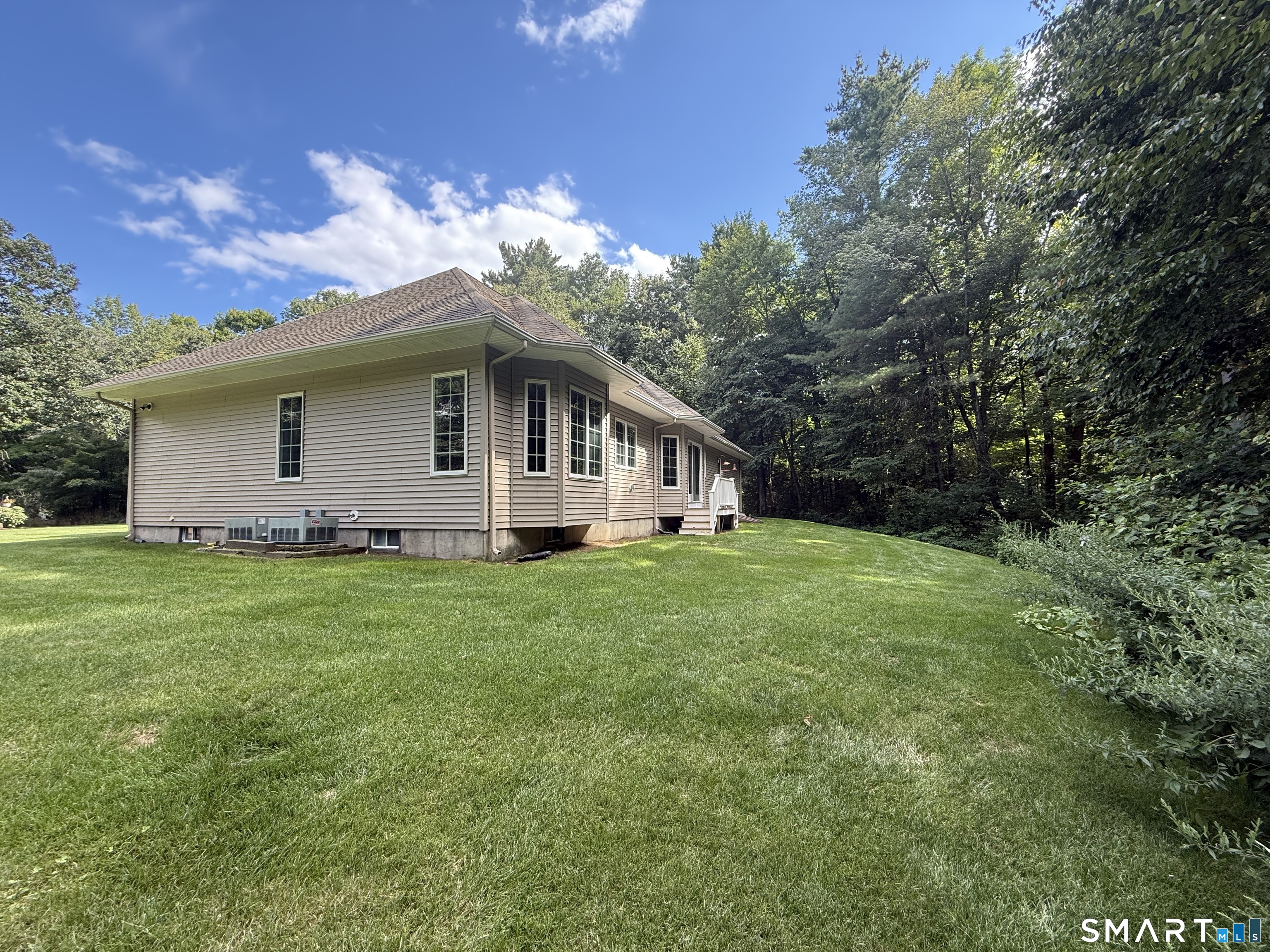 3 Jason Heights Thompson CT 06277