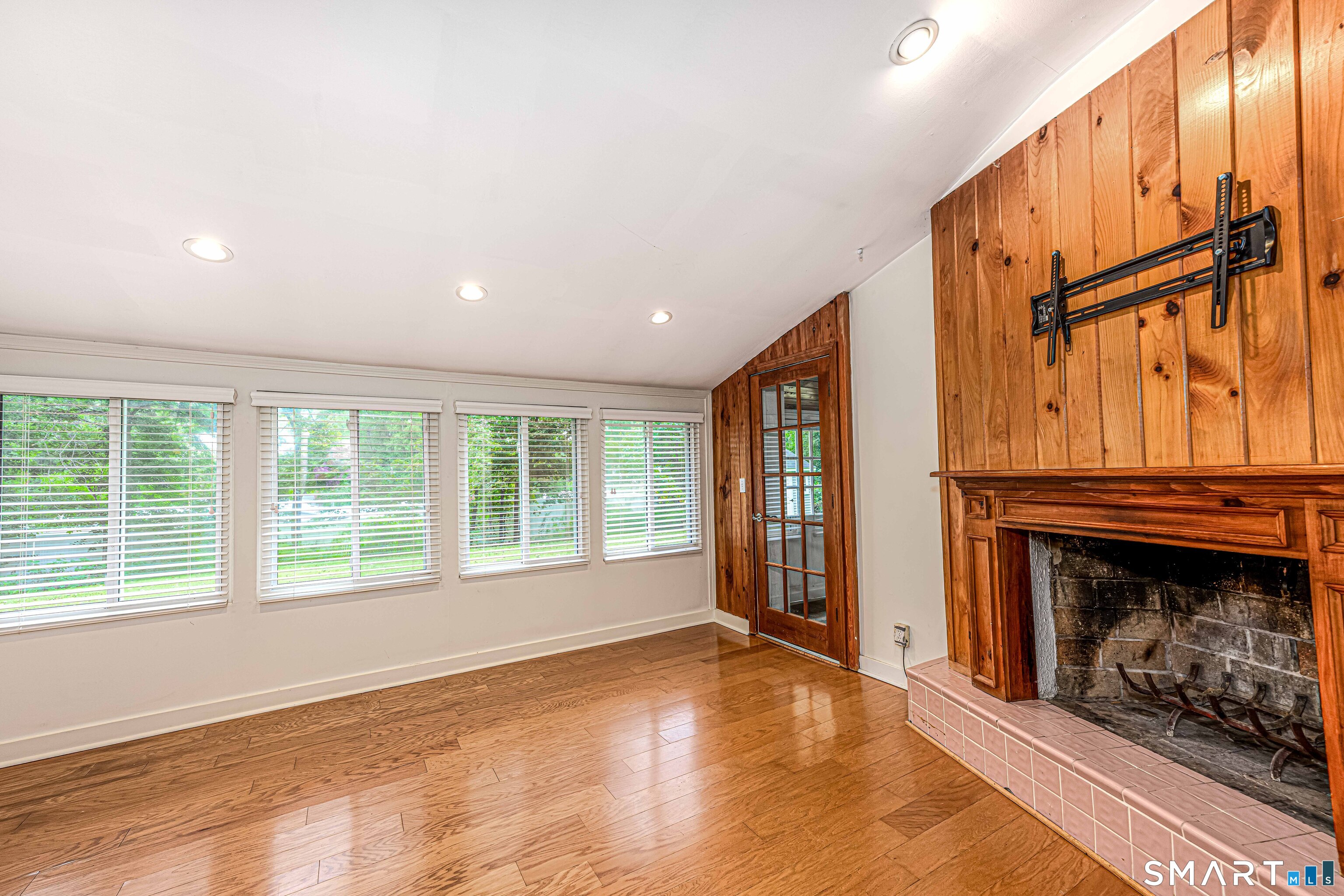 9 Old Hickory Hill Lane Branford CT 06405