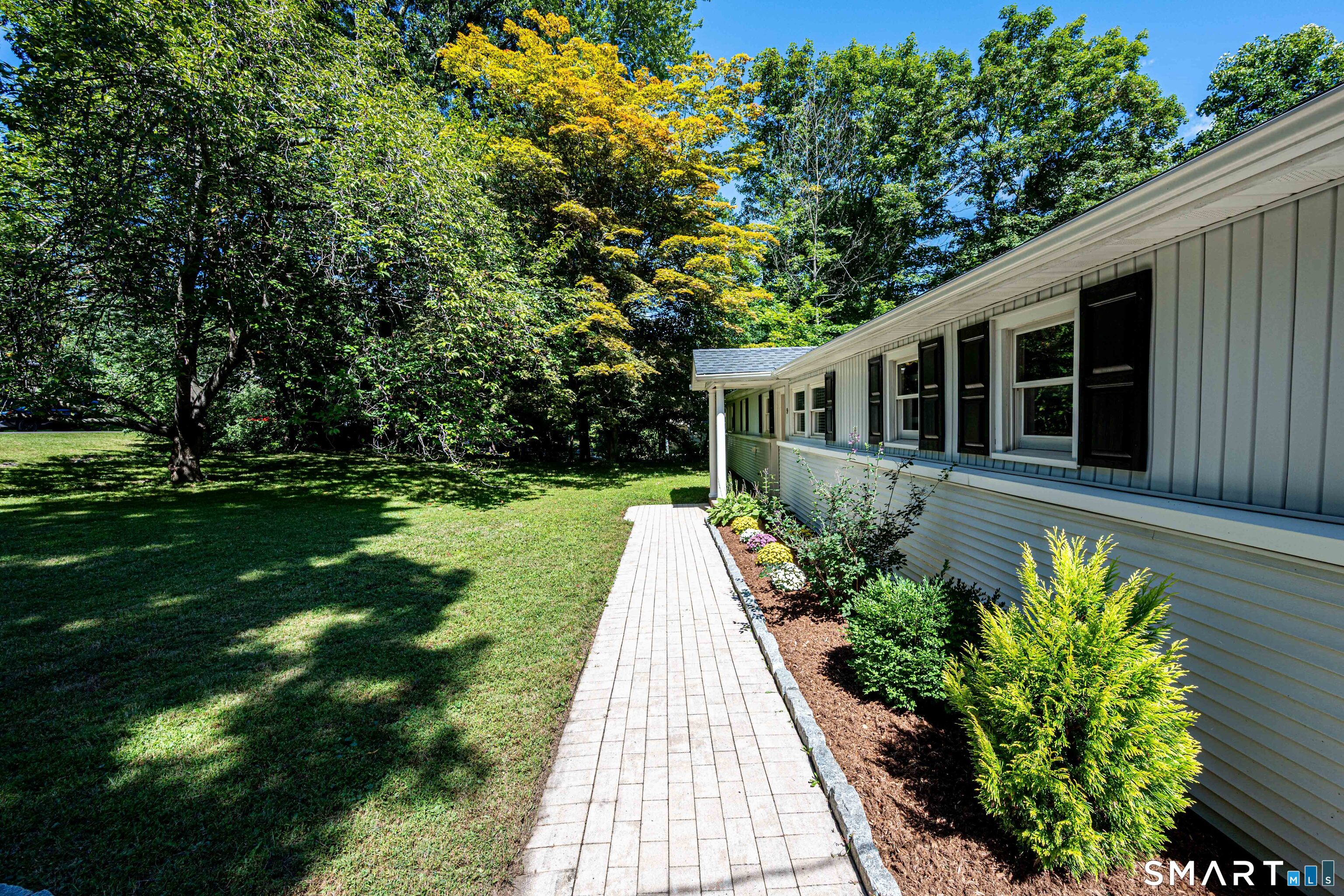 9 Old Hickory Hill Lane Branford CT 06405
