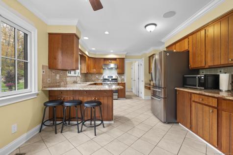 14 East Gate Road Danbury CT 06810