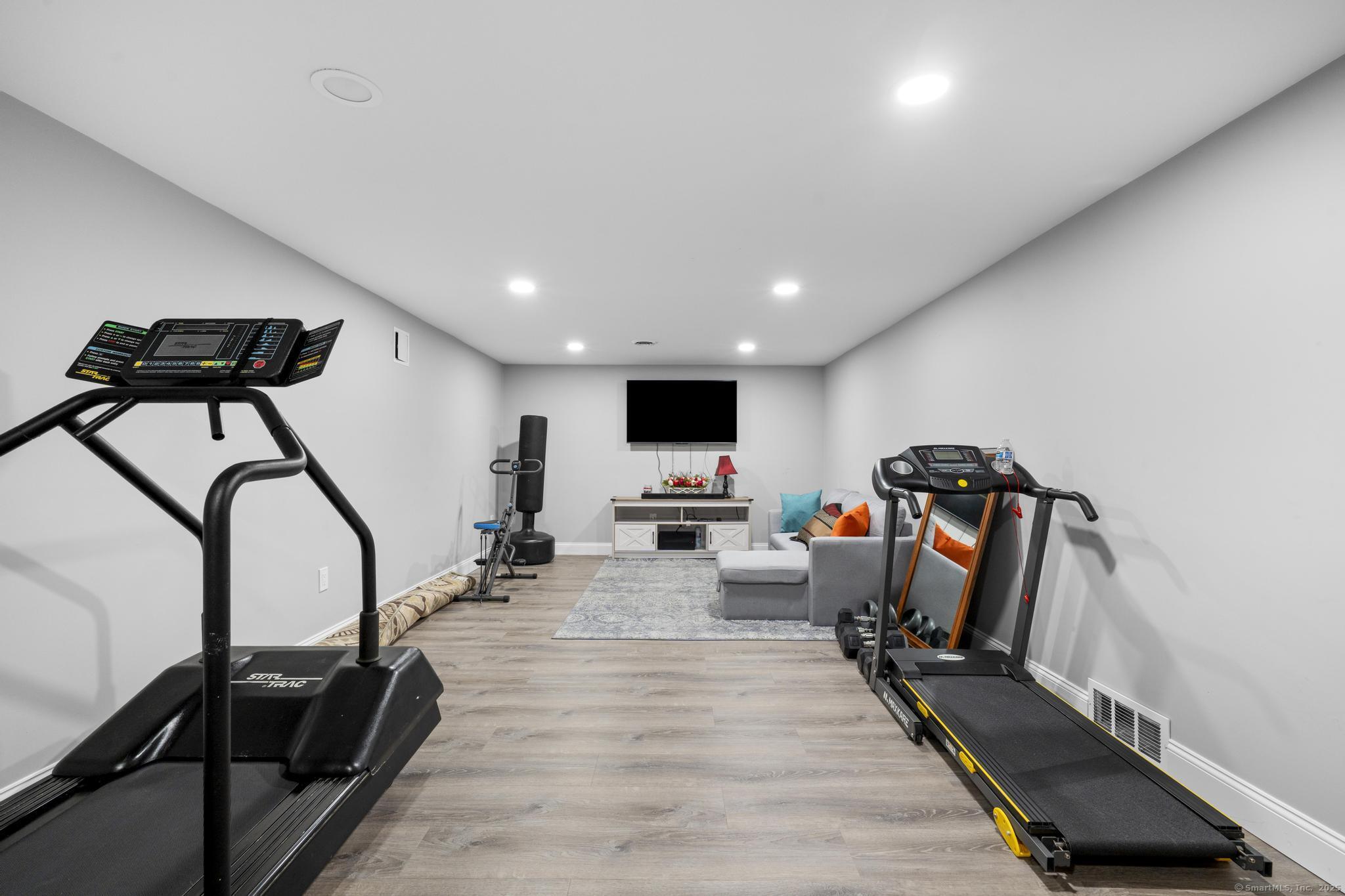 14 East Gate Road Danbury CT 06810