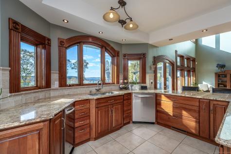 8 Bobcat Lane Warren CT 06754