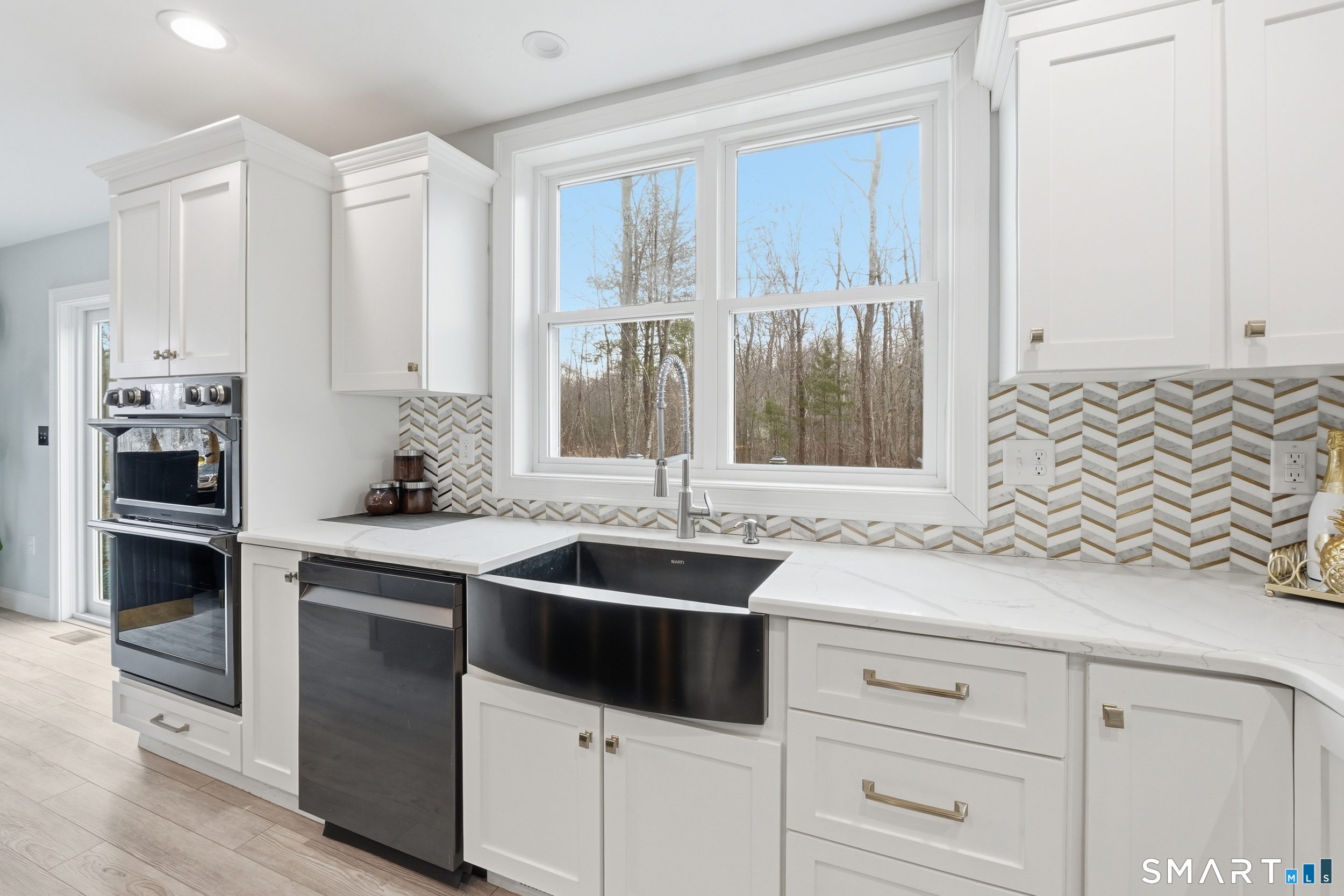 38 Madison Avenue Thompson CT 06277