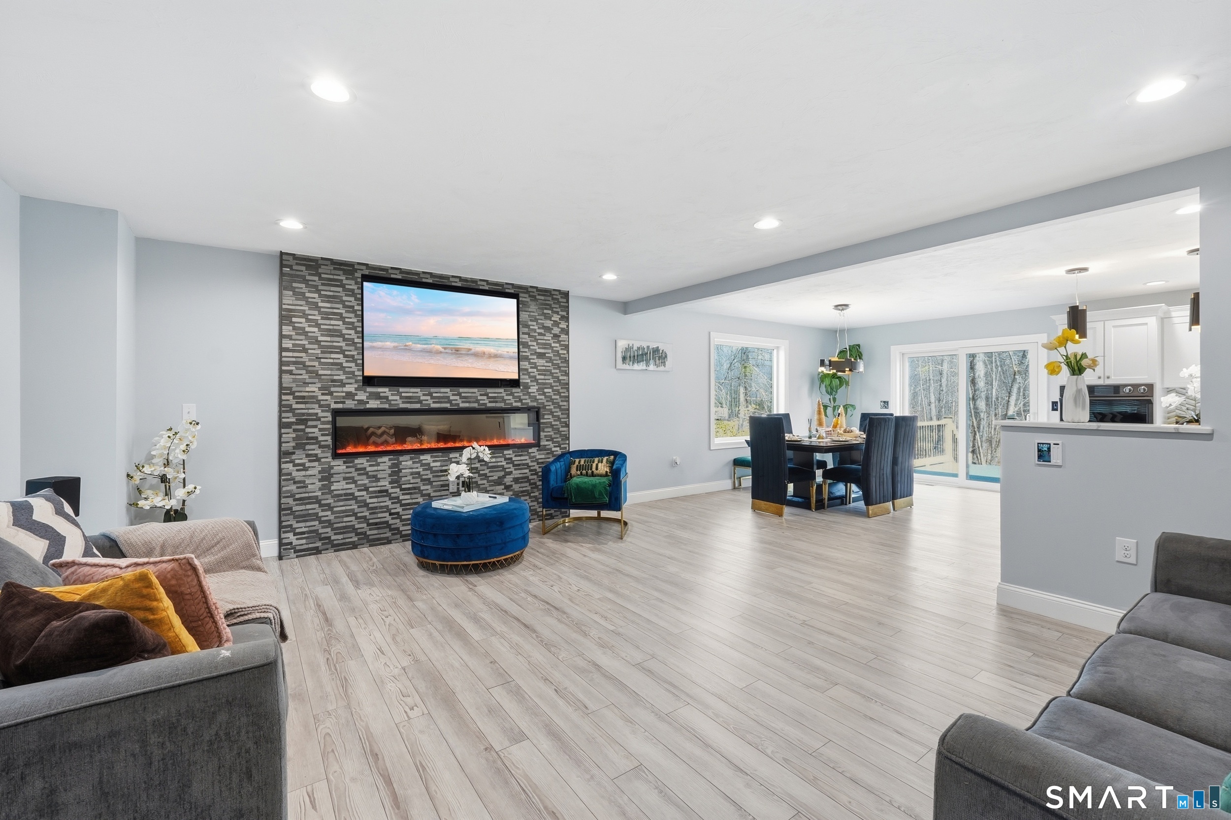 38 Madison Avenue Thompson CT 06277