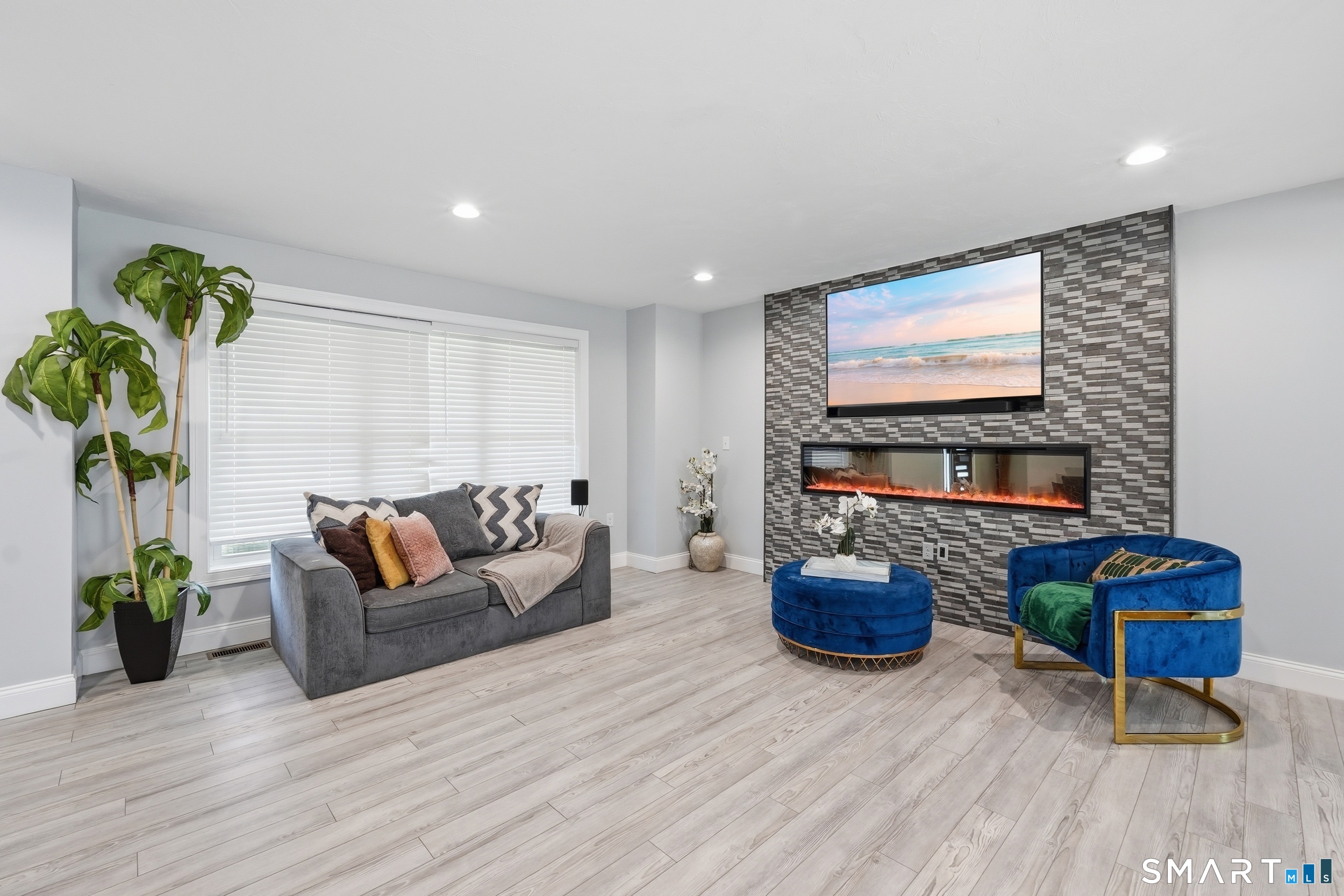 38 Madison Avenue Thompson CT 06277