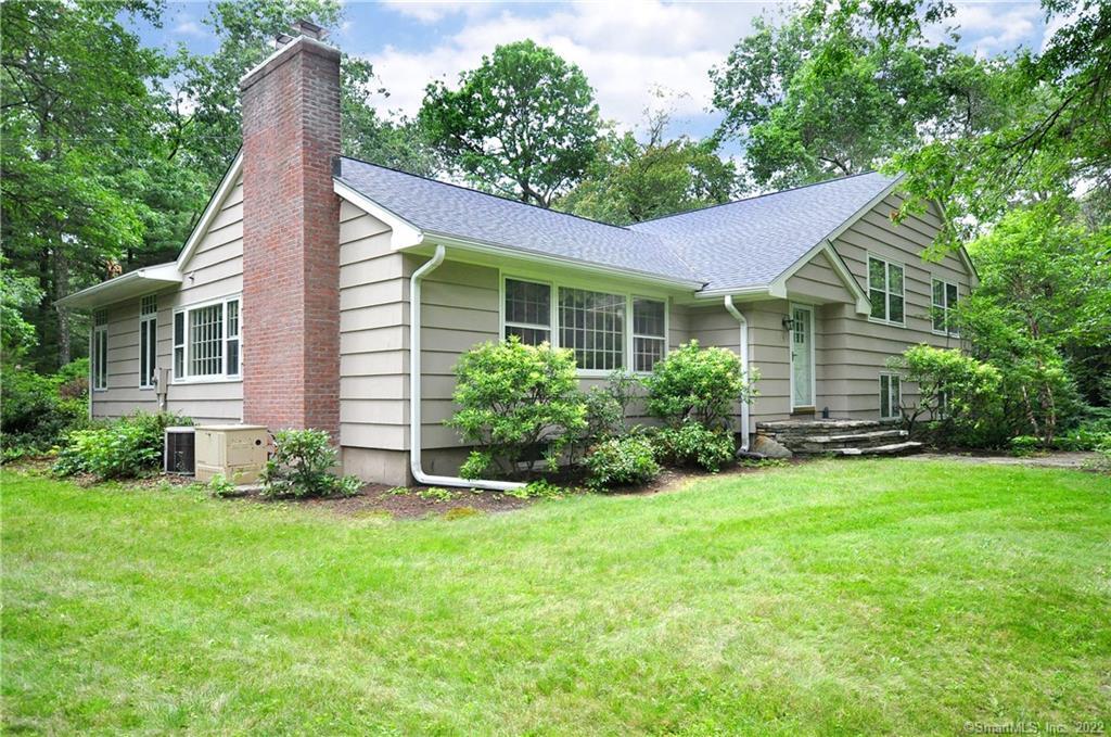 166 Stratton Brook Road Simsbury CT 06070