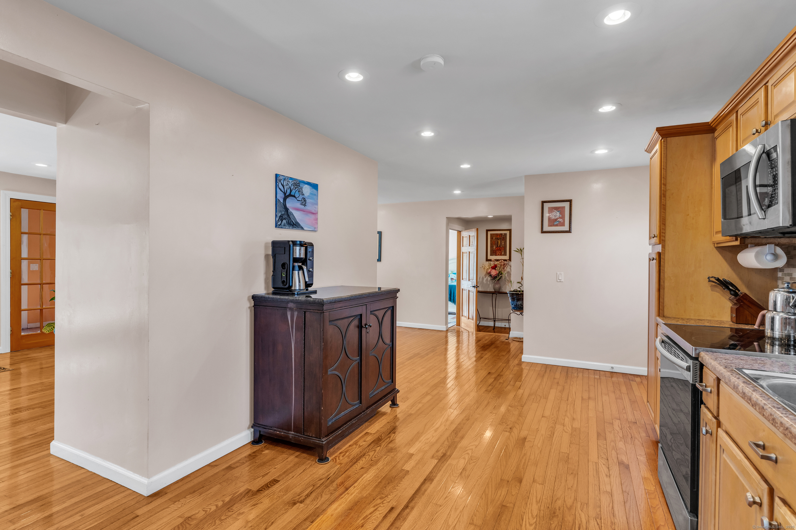 64 Dohm Avenue Guilford CT 06437
