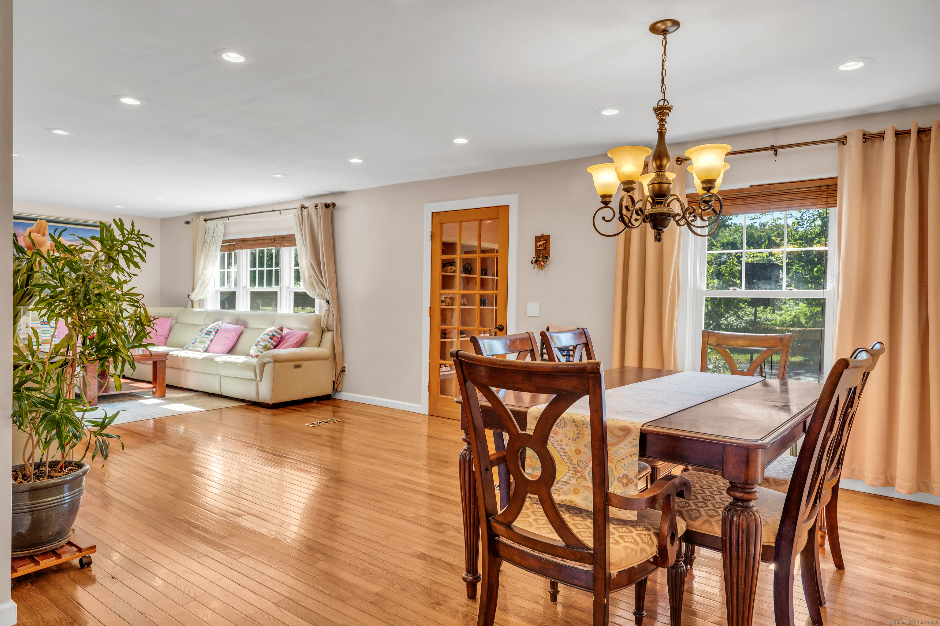 64 Dohm Avenue Guilford CT 06437
