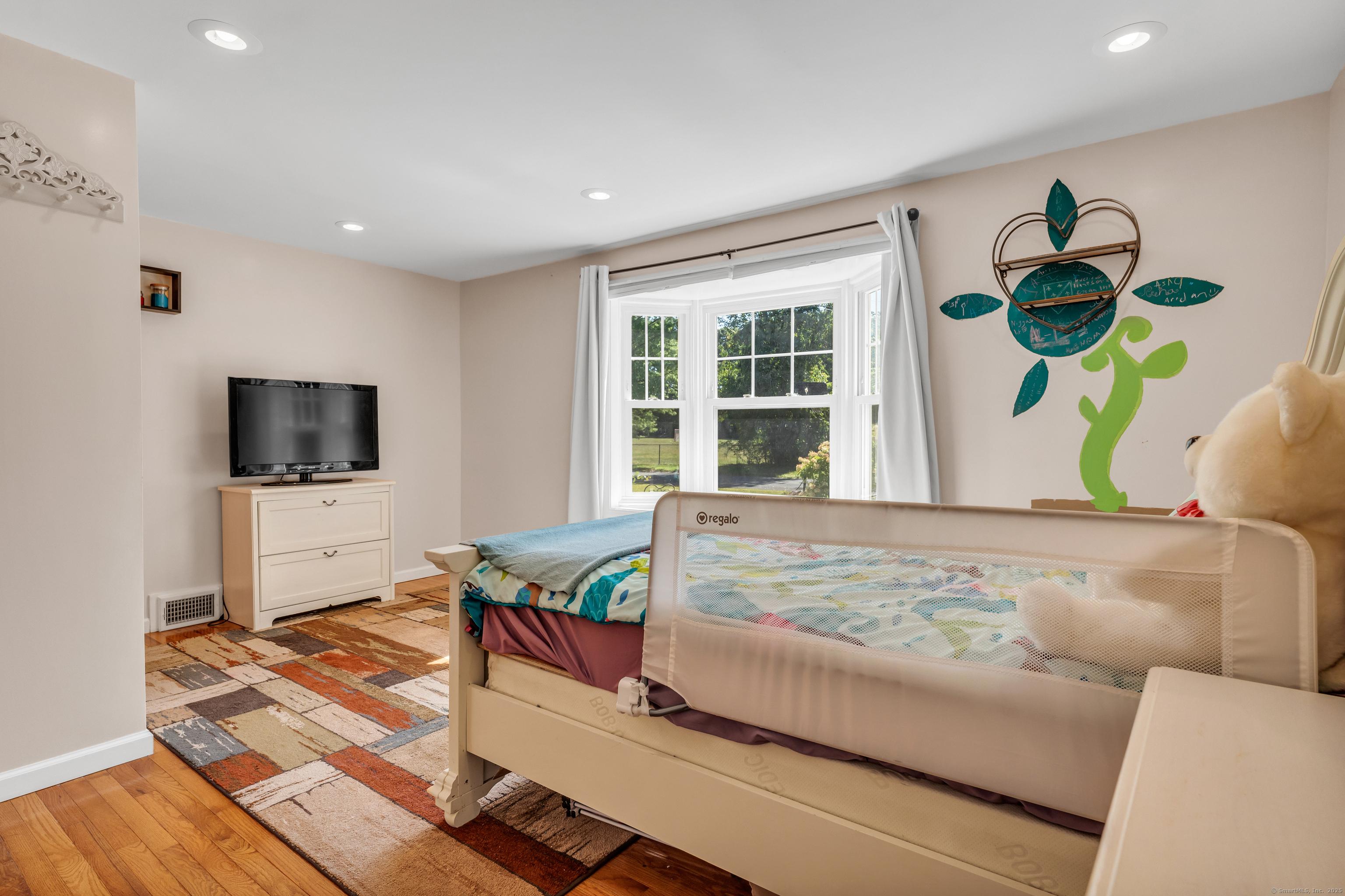 64 Dohm Avenue Guilford CT 06437