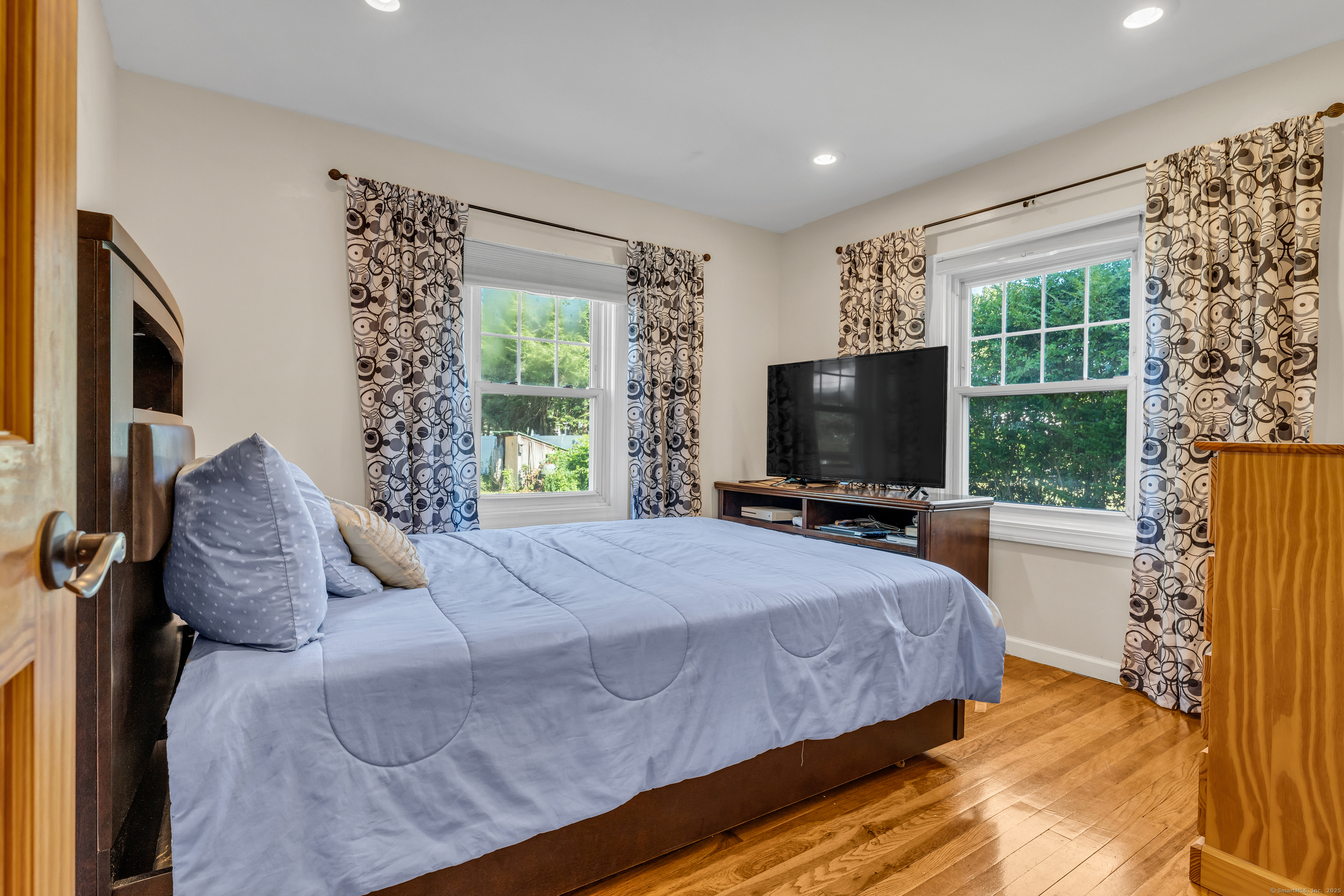64 Dohm Avenue Guilford CT 06437