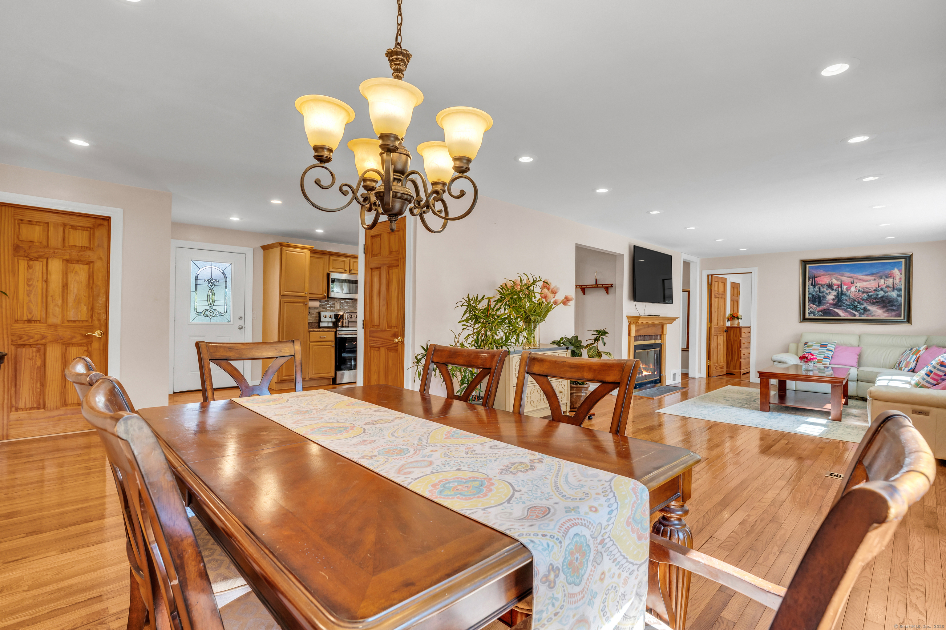 64 Dohm Avenue Guilford CT 06437